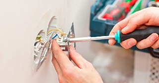 Электромонтажные работы Снежинск цена 469 руб Электрика под ключ